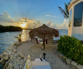 Ocean Front, w / Dock; Piratenbucht, Key Largo, Florida - Image 5