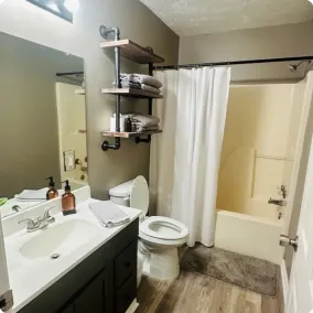 3/2 near Casino, Plants, Restaurant & Lake Charles - Image 2