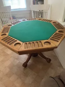 Charleston, SC themed - PRIVATE 1 QUEEN BED 1 BATH APARTMENT 2 FUTONS THAT FOLD OUT FLAT TO SLEEP ON & LEATHER LOVE SEAT GAS LOGS IN LIVING ROOM FULL KITCHEN POKER BUMPER POOL TABLE CONVENIENTLY LOCATED IN COLUMBIA SOUTH CAROLINA 1 QUEEN BED & 2 SOFA BEDS - Image 2