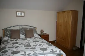 2 Bedroomed Detached cottage With Large Private Garden-NOW WITH WI-FI - Image 2