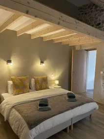 Vacation home with swimming pool and exceptional view of the Rhône valley - Image 5