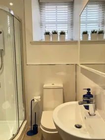 Lovely spacious 2 bedroom, 2 bathroom Mews Cottage, Glasgow - Image 4