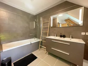 Luxuriöse, vollständig renovierte 6-Zimmer-Gîte mit Spielzimmer, Fitnessbereich und E-Ladesäule - Image 3