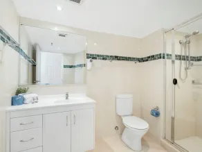 Luxury High Floor Ocean View 2Bed 2Bath Apt - Image 4