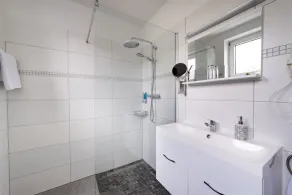 🏨 SOVA Guesthouse Kassel 🌾 own hotel for up to 18 people - Image 4