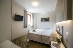 Medusa Suite - Finely furnished apartment with Pool, Gymnasium, Wi-Fi - Image 5