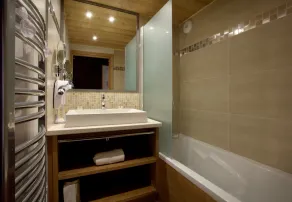 Super endroit! Appartement sur les pistes avec Wi-Fi Gratuit + Balcon / Terrasse - Image 5