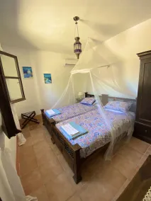 Secluded traditional greek house with pool, sleeps 4+2,panoramic views of sunset - Image 4