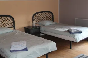Geräumige 2-Bett-Gite, Arques, Aude, Pool, Whirlpool und kostenloses WLAN. - Image 5