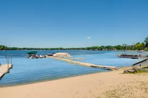 Driftwood, Cozy Waterfront Cottage, Separate Unit - Image 3
