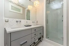 Luxury Designer Seaside Home with Rooftop Views from Tower, + 2 Adult Bikes! - Image 4