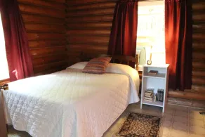 Pet-Friendly Fuldt Udstyret Hytte med vandudsigt i Downeast Maine, 4 sovepladser - Image 5