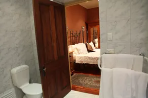 Cafe Spa Suite 1 bedroom - Image 5