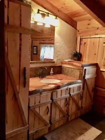 Stunning Door County Cabin In The Woods, Wi-Fi, Firepit, Fireplace, Game Room - Image 4