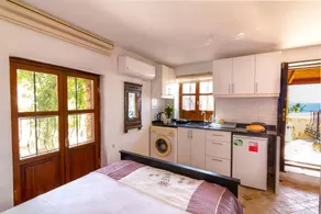 Gizli is studio apartment on beach front in amazing location in old town - Image 4