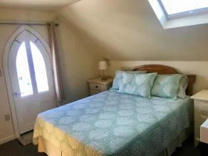 The Attleboro House - Image 4