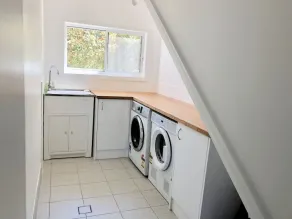 Bequemes, komplett renoviertes Familienstrandhaus mit Meerblick und zu Fuß zum Strand - Image 2