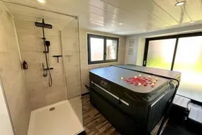 Maison Campagne SPA, Sauna, cinéma, jardin - Image 2
