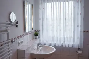 Haus-Meeresglueck-Seeteufel - Image 3