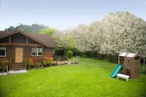 Francis Street Vacation Home.  Ferndale, California - Image 2