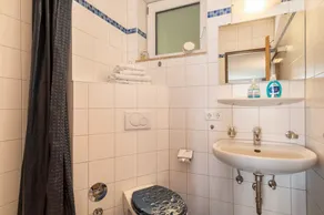 Apartment “Panoramablick” with Lake and Mountain View, Garden & Pool - Image 2