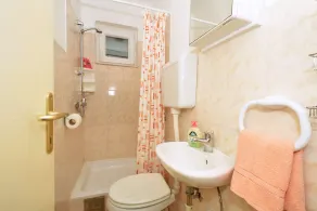 Summer Sun - 3-bdr apt with private pool - Image 2