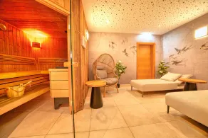 Spacious roof-top terraces overlooking the Zeller lake - Image 2