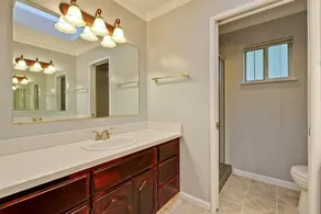 Gorgeous 2350 sq ft Ranch Home on a 14000 sq ft park-like Lot! Prime Location!! - Image 4