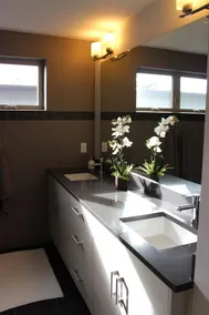 Modern 3 BR Townhouse just steps to Alki Beach - Image 3