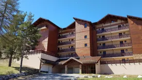 2nd floor, view mountain, balcony, tv, 30m², La Joue du Loup - Image 4