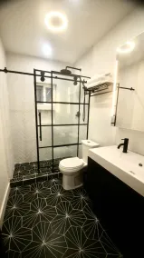 2BR Lit & Spacious Across from Netflix - Image 3