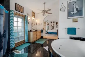 Starlight Tower Suite 1 Bedroom With Stunning Views 1 Villa by RedAwning - Image 3