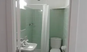 100m2, à 3 min de la plage, très belles vues. Idéal pour les familles - Image 3