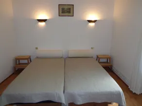 Komplett renoviertes Haus, sehr ruhig, großer Familiengarten - Image 4