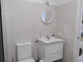 Schöne Wohnung eine schöne Stadt zu genießen. - Image 4