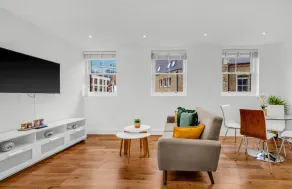 MySquare Vibrant and Sleek 2 Bed Apartment in Artillery Lane - Image 1