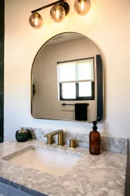 LUXE brand-new designed 2 bd/2 bath w/ backyard - Image 3