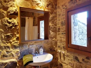 Cottage 6 km von Sadernes entfernt, ideal für diejenigen, die die Verbindung trennen möchten - Image 2