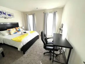 ✭ Private One Bedroom ✭ Minutes from Center City ✭ Ideal for Long Stays ✭ - Image 5
