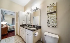 Three bedroom  in United States of America, Geneva - Image 4