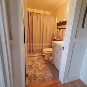 The B's Nest-Cozy County Heaven!  5 Star Host! - Image 3