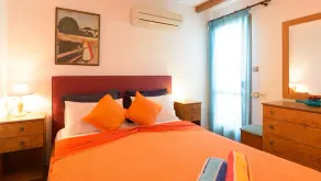 Lovely & Cozy Apartment with Magnificent Sea View, near the center - Image 5