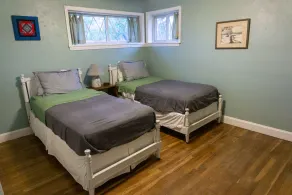 Cozy Cottage only steps away from Downtown Brevard! - Image 5