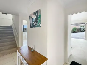 Beachside Retreat With Garage Parking - Image 2