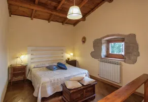 Romantic detached cottage with pool, in a farm between Arezzo and Florence - Image 3