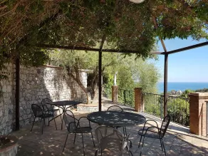 Appartamento con Piscina - Image 5