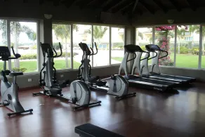 SERENITY CONDO ON BEAUTIFUL EAGLE BEACH \n2 bedroom/2bath - Sleeps 6 - Image 4