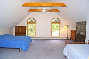 Hus i exceptionellt skick på Thomas Pond - Image 3