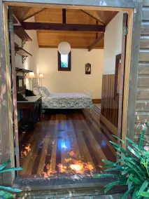 Garden Studio cabin Self contained with external bathroom - Image 5