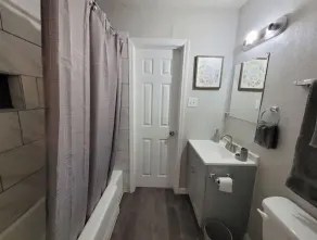 Luxury Apartment Suite 3 - Image 2